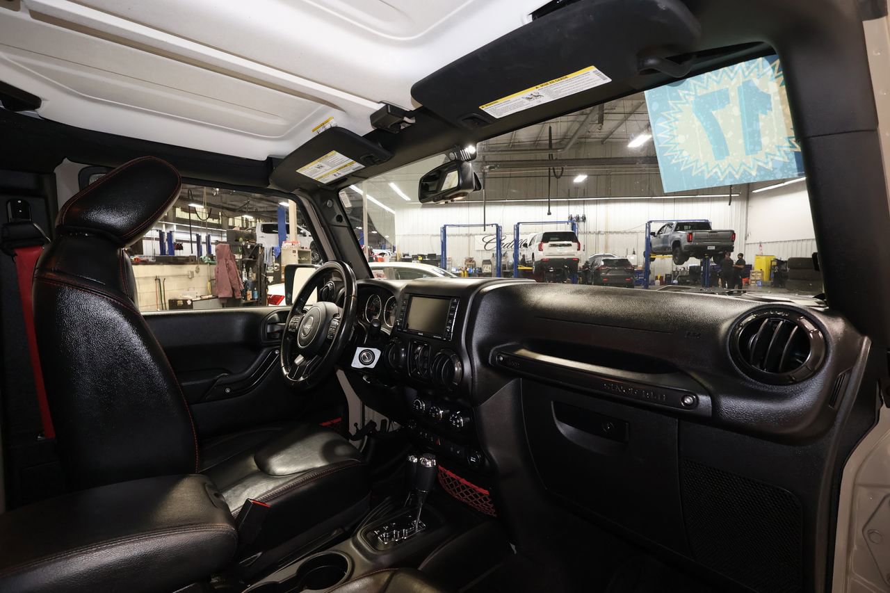 Used 2017 Jeep Wrangler Unlimited Rubicon image 26