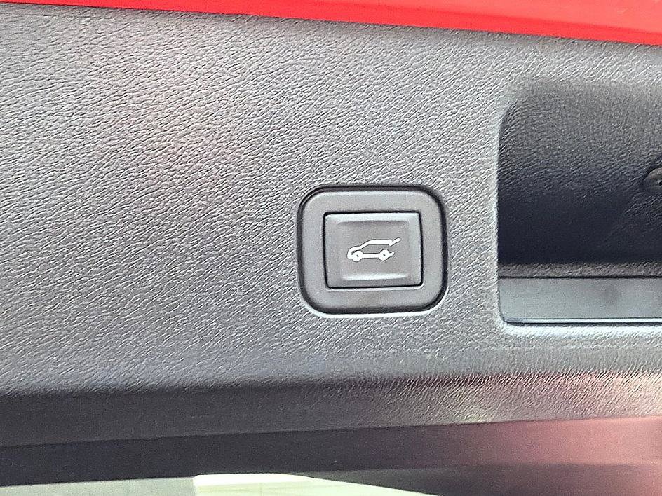 Used 2025 Chevrolet Equinox EV RS FWD image 27