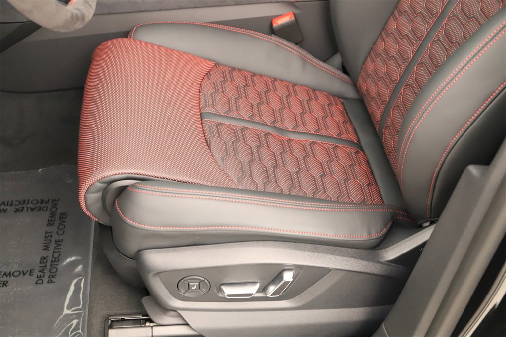 New 2026 Audi RS Q8 performance image 25