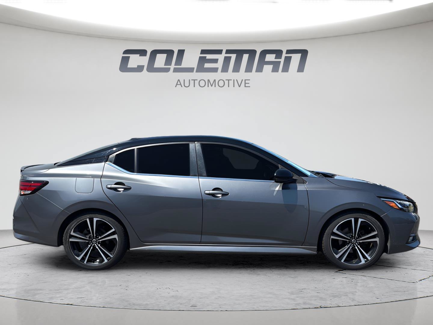 Used 2020 Nissan Sentra SR w/ Premium Package FWD image 4
