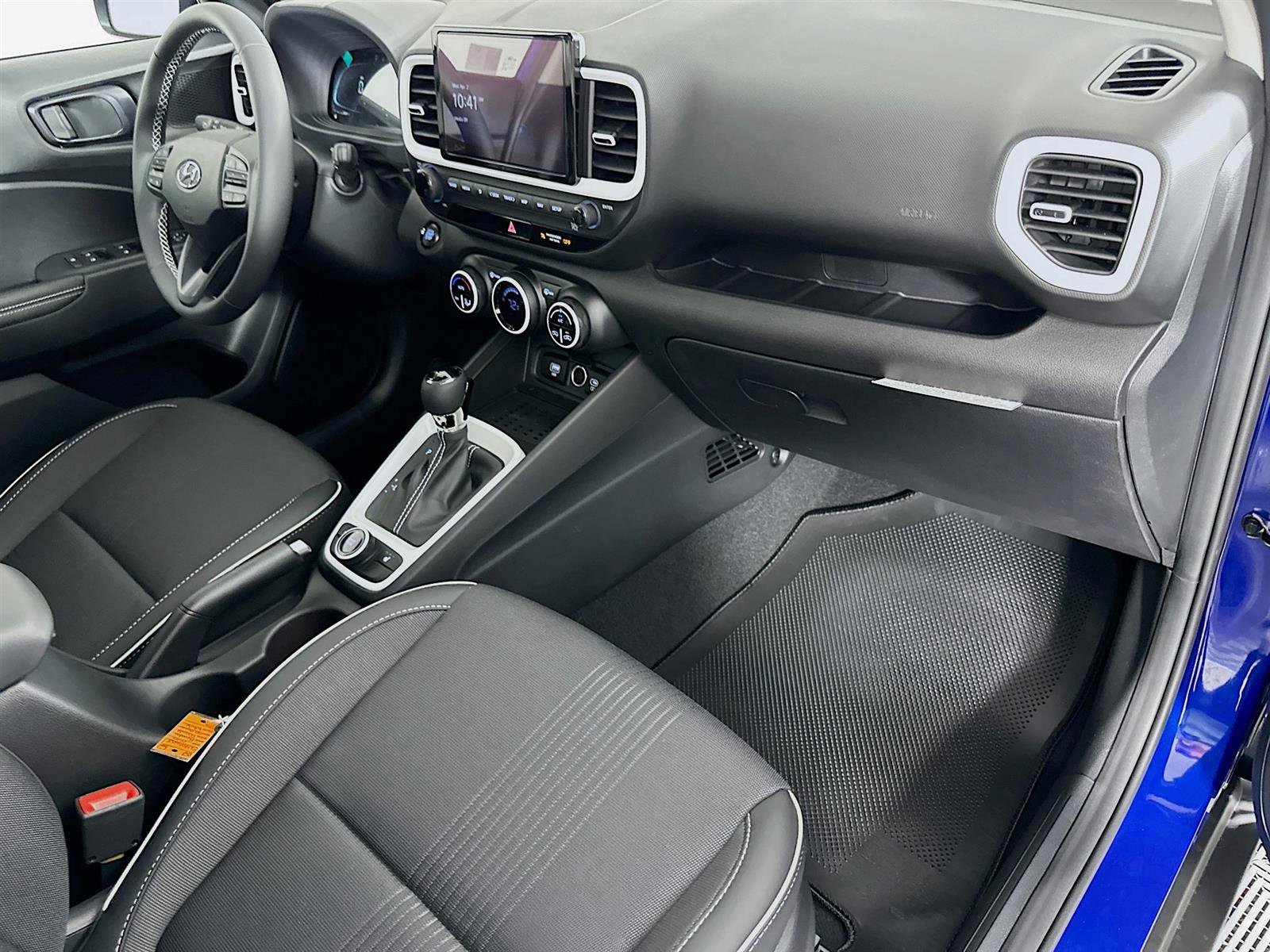 New 2025 Hyundai Venue Limited image 22