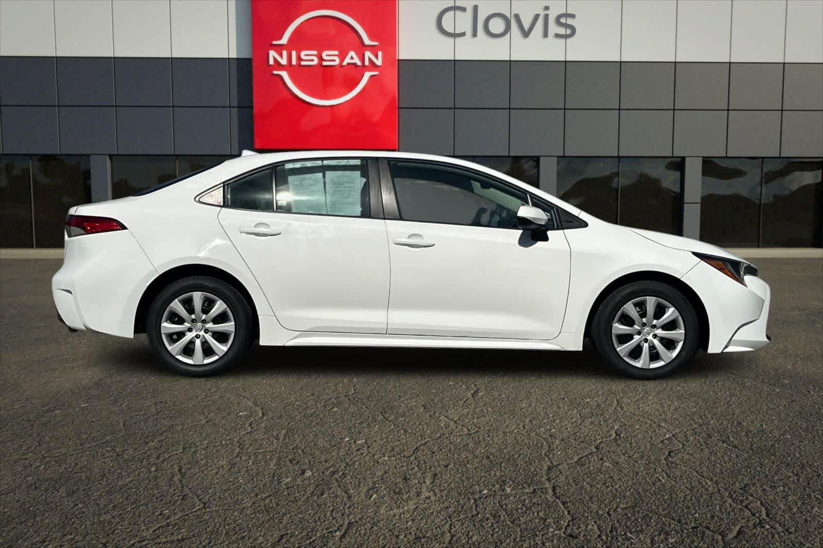 Used 2024 Toyota Corolla LE FWD image 9