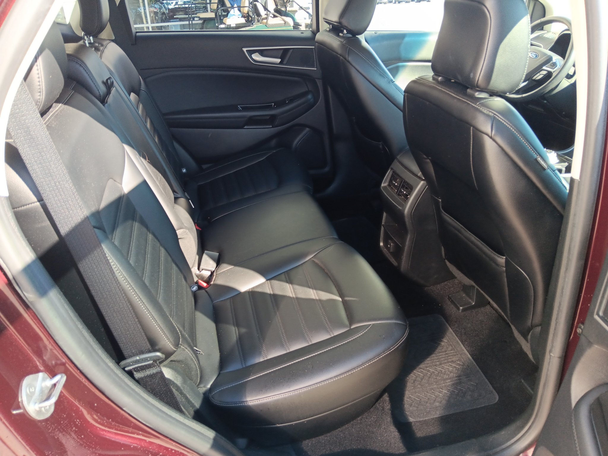 Used 2020 Ford Edge SEL FWD image 21