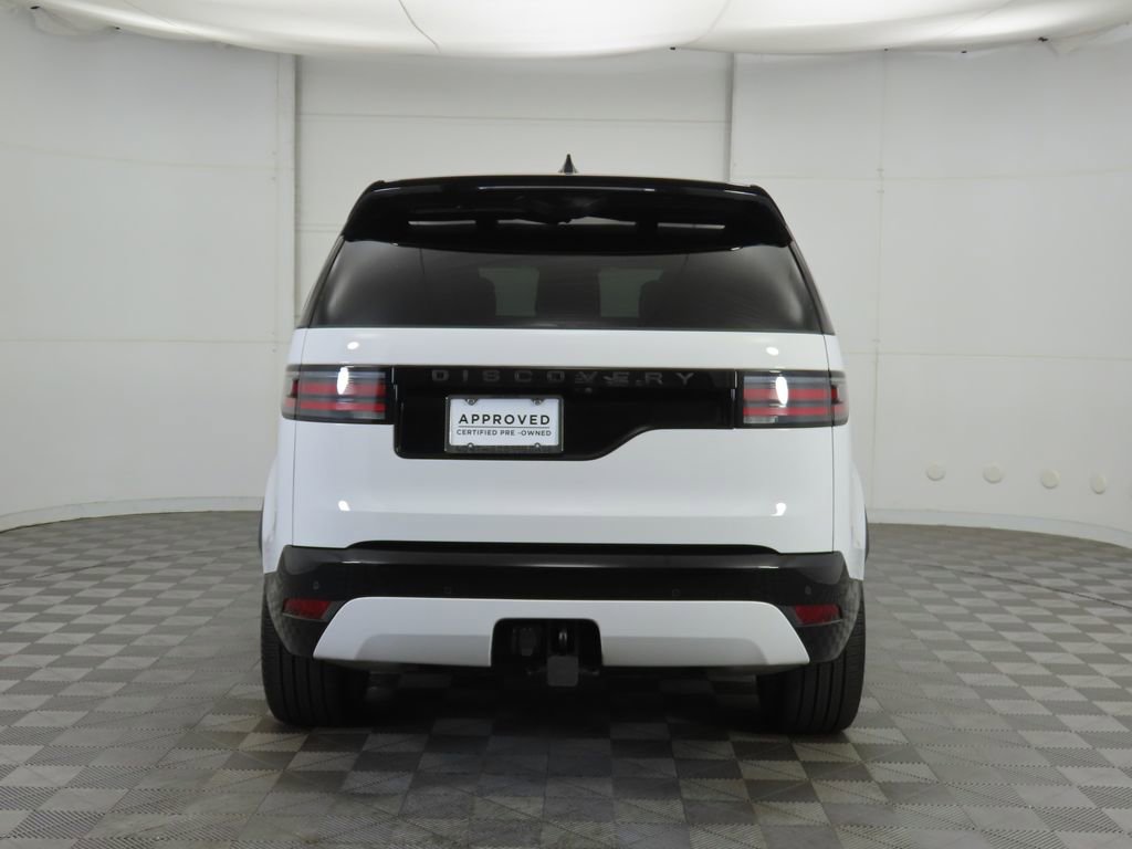 Used 2024 Land Rover Discovery Dynamic SE image 6