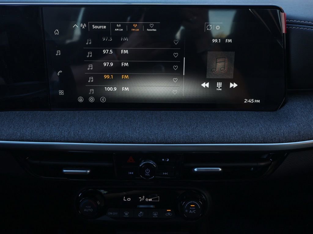 Used 2026 Nissan Kicks SV image 29