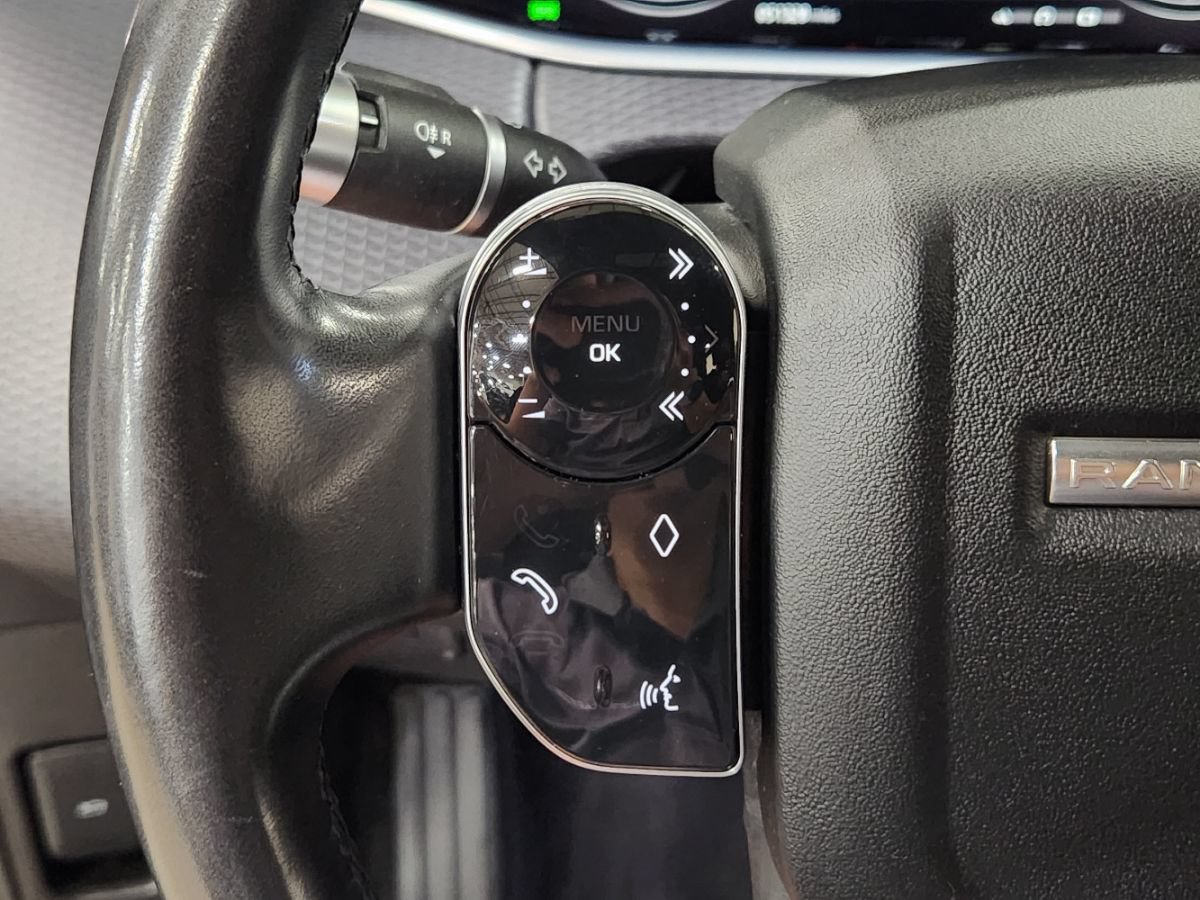 Used 2020 Land Rover Range Rover Evoque S AWD/4WD image 48