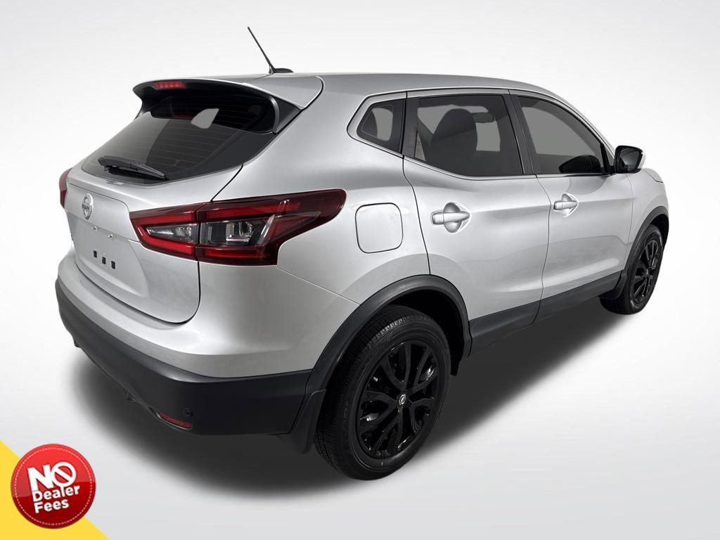 Used 2022 Nissan Rogue Sport S image 3
