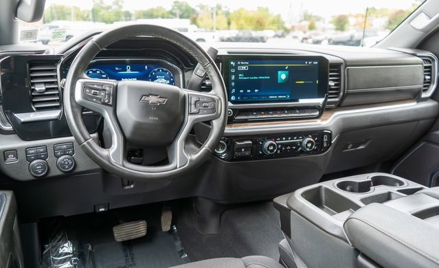 Used 2023 Chevrolet Silverado 1500 RST image 13