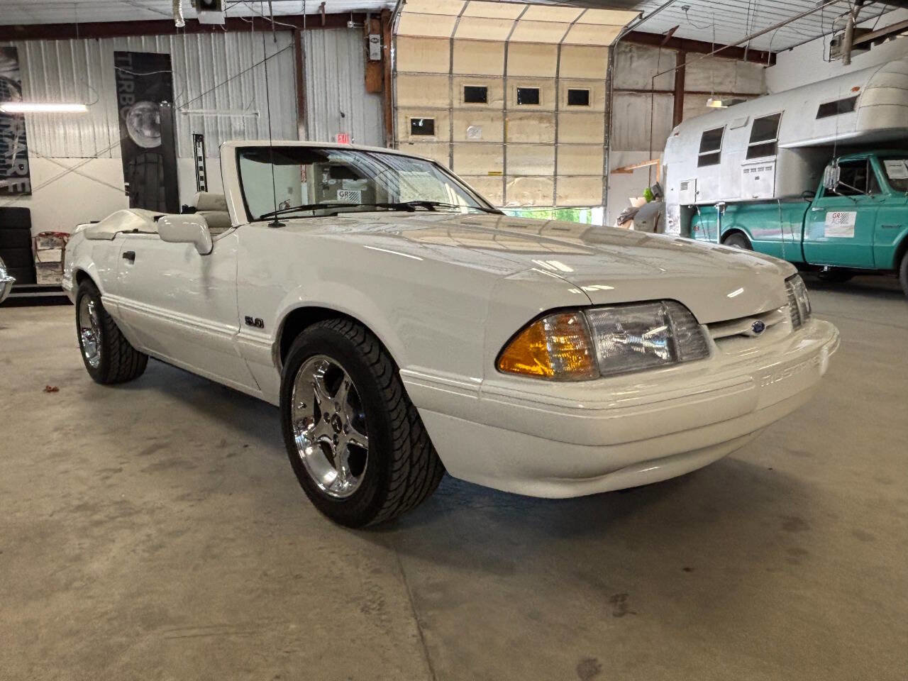 Used 1993 Ford Mustang LX RWD image 8
