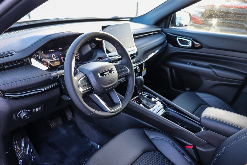 New 2026 Jeep Compass Latitude AWD/4WD image 23