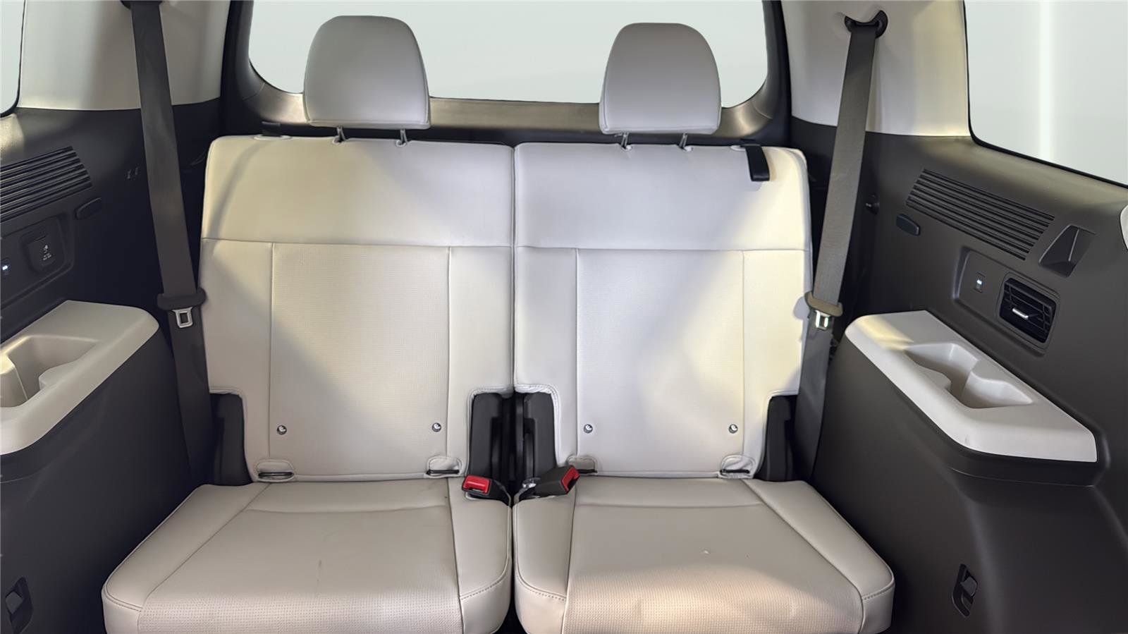 Used 2025 Hyundai Santa Fe Calligraphy AWD/4WD image 22