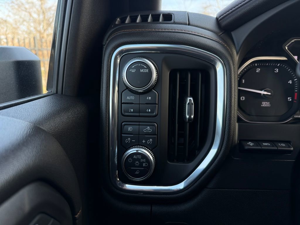 Used 2020 GMC Sierra 2500 AT4 w/ AT4 Premium Package image 20