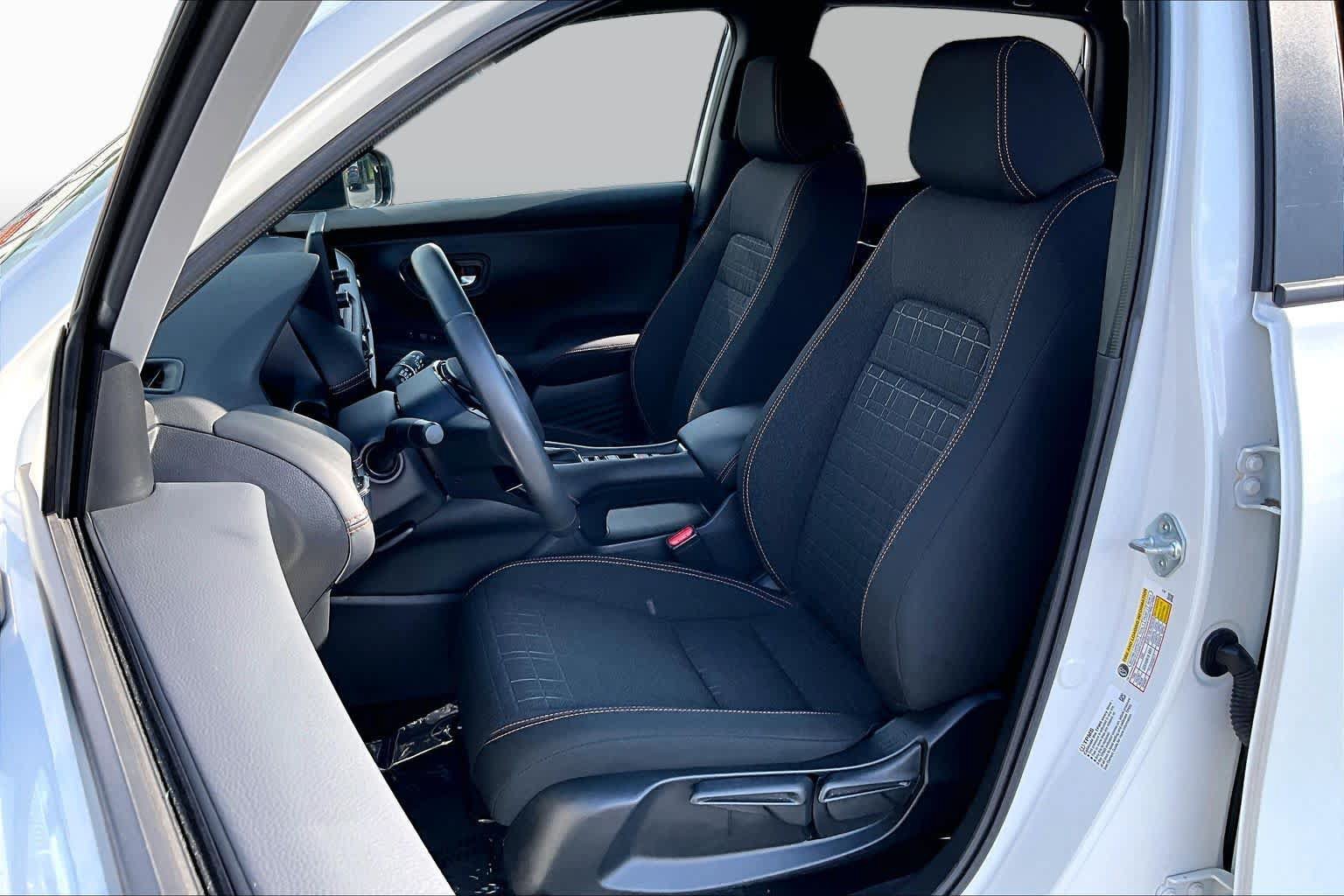 Used 2024 Honda HR-V Sport image 8