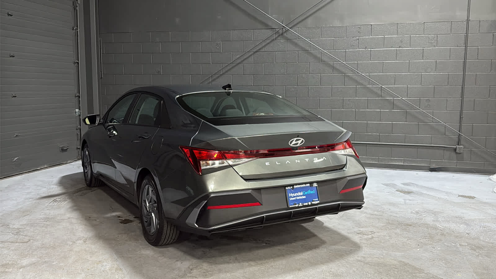 Used 2024 Hyundai Elantra SEL FWD image 6