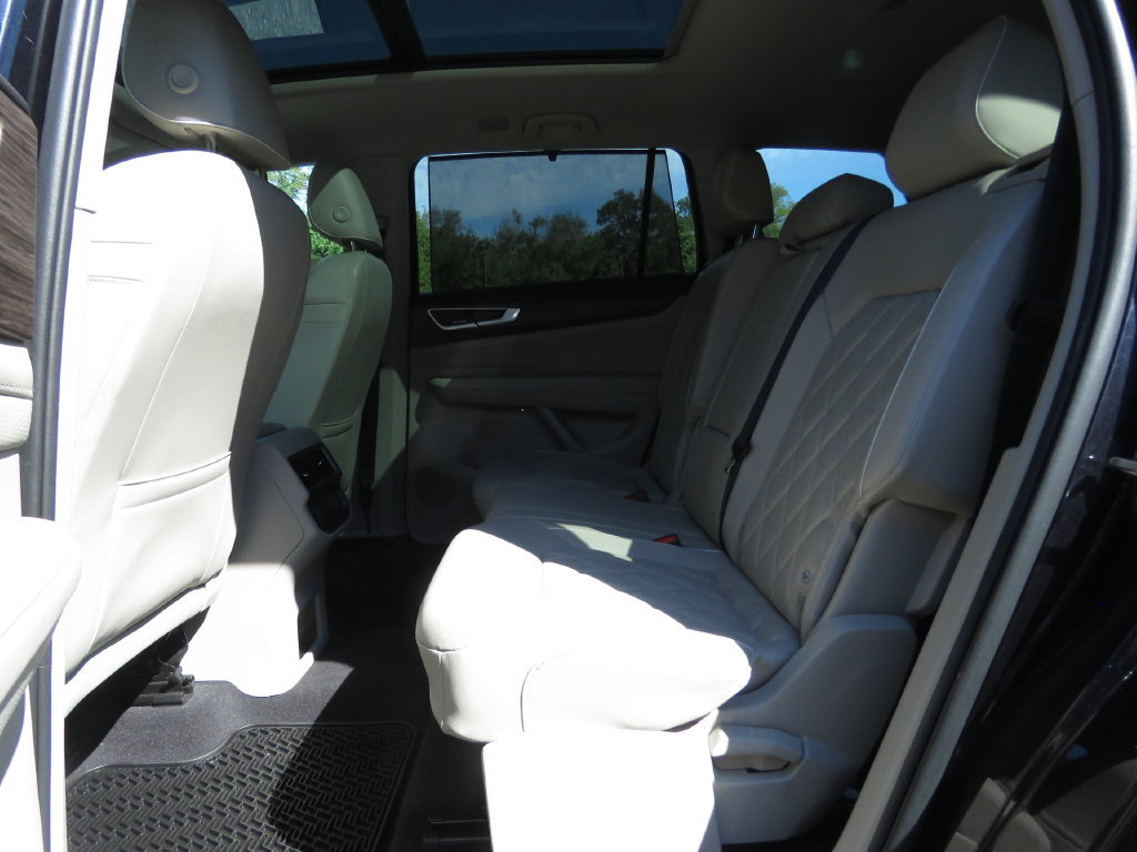 Used 2024 Volkswagen Atlas SEL Premium R-Line AWD/4WD image 21