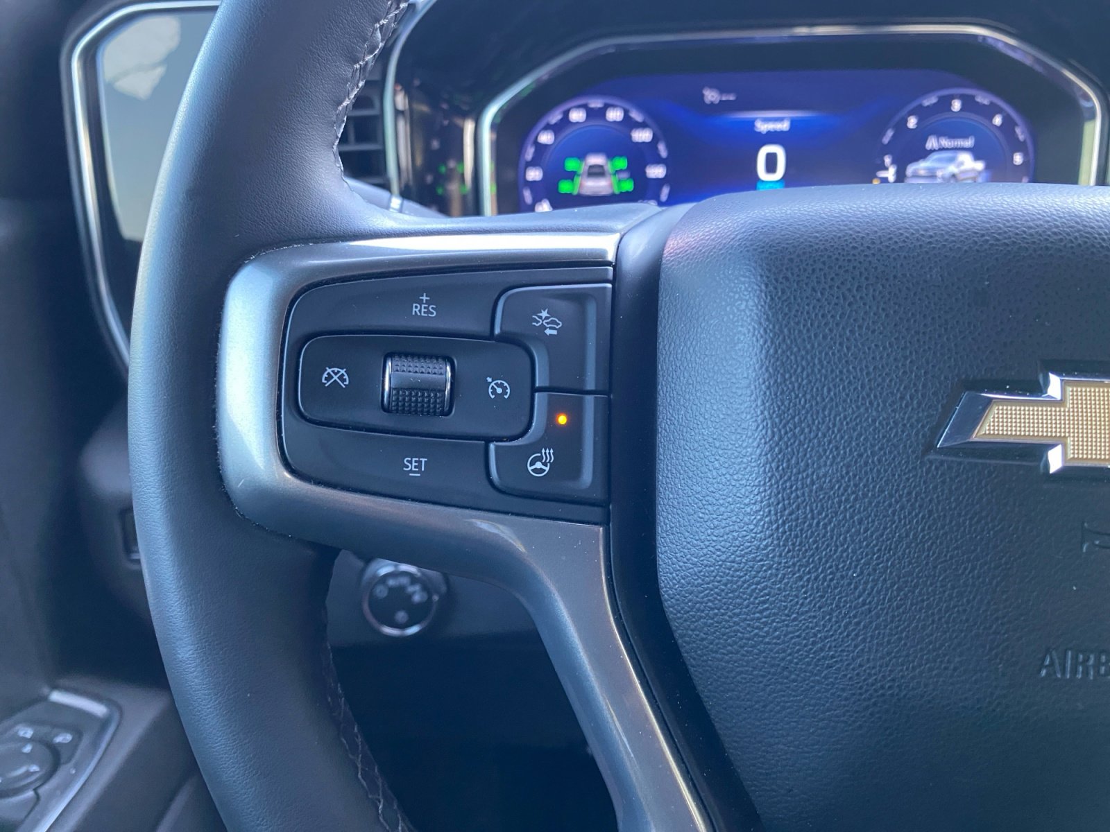 Used 2023 Chevrolet Silverado 1500 LT image 27