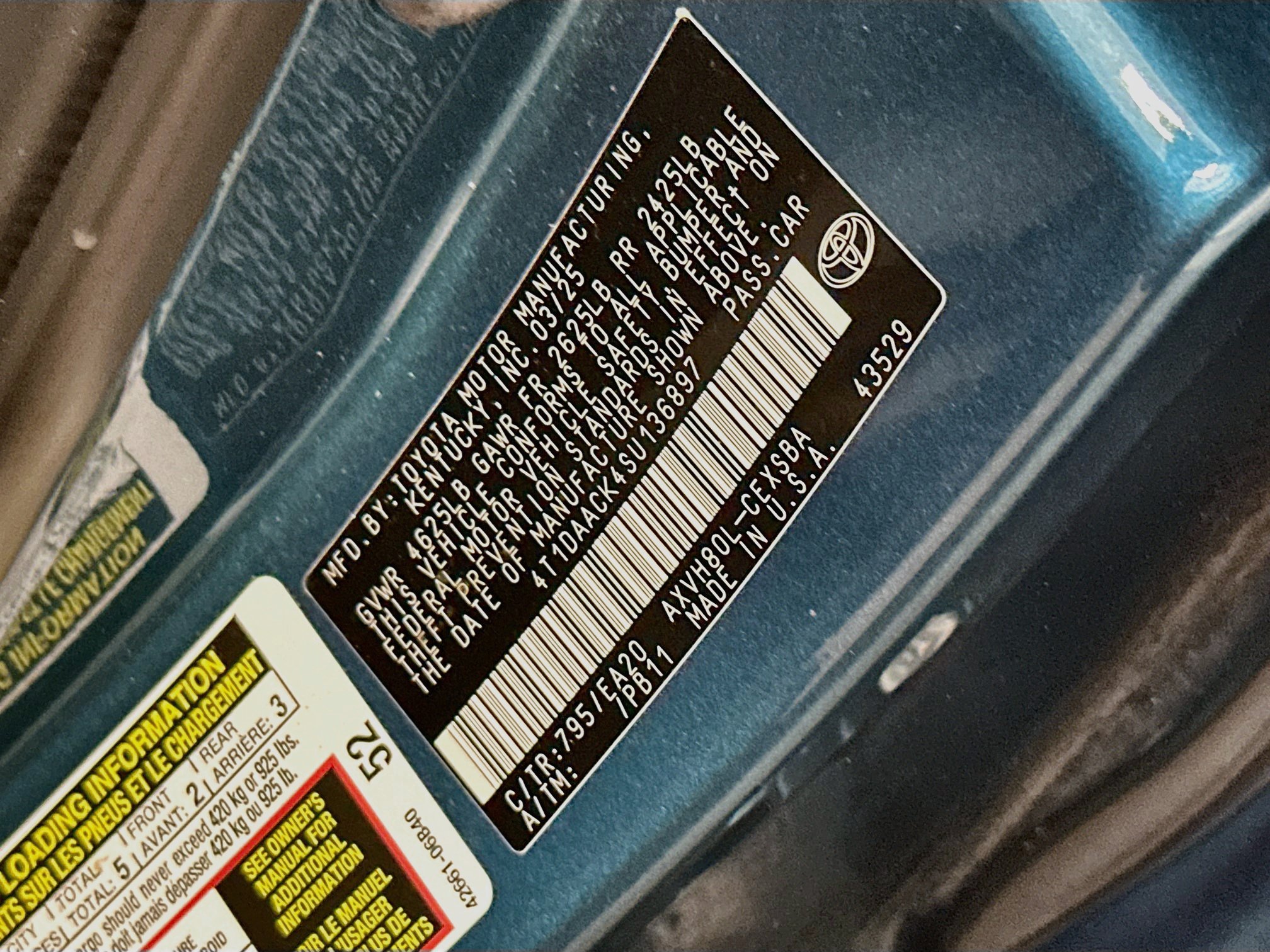 Used 2025 Toyota Camry SE FWD image 12