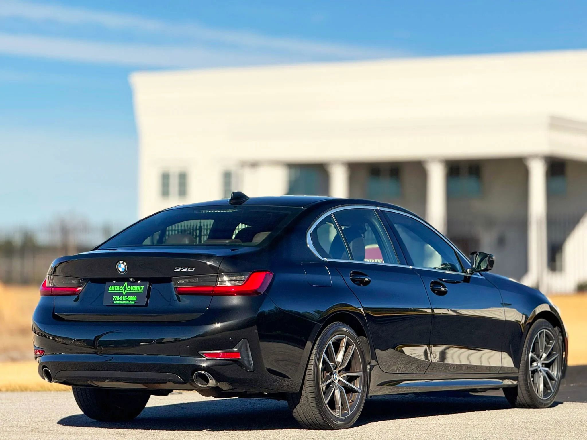 Used 2019 BMW 330i Sedan w/ Convenience Package image 12
