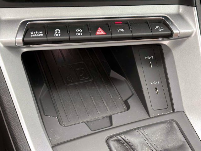 Used 2023 Audi Q3 2.0T Premium Plus w/ Premium Plus Package AWD/4WD image 25