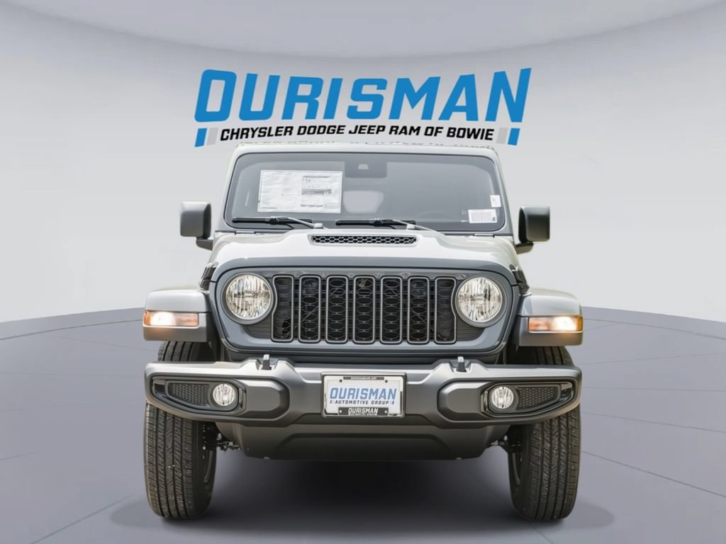 New 2025 Jeep Gladiator Sport AWD/4WD image 2