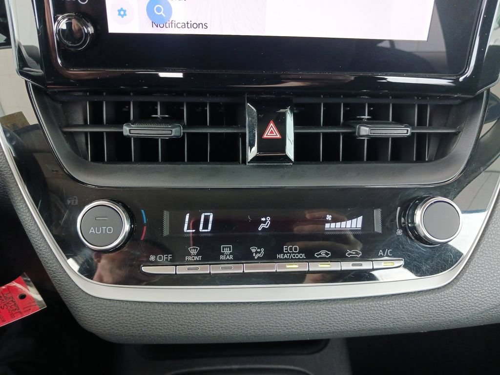 Used 2024 Toyota Corolla LE FWD image 23