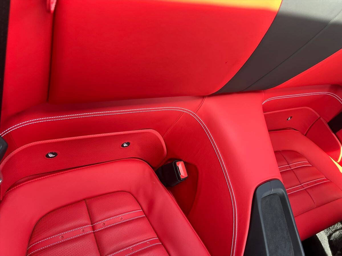 Used 2023 Ferrari Portofino M RWD image 9
