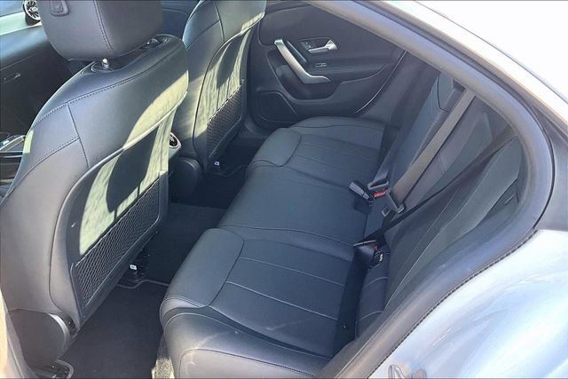 Used 2025 Mercedes-Benz CLA 250 image 4