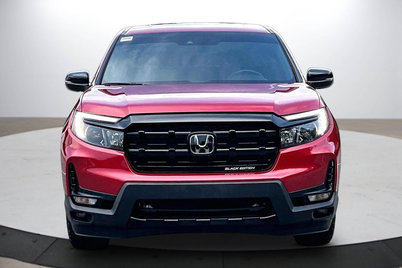 Used 2025 Honda Ridgeline Black Edition image 3