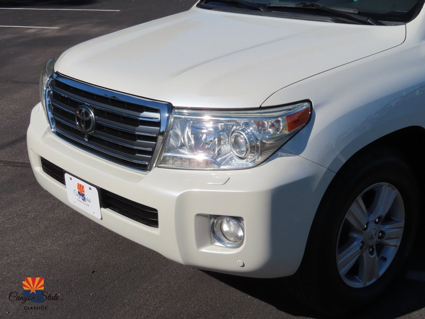 Used 2014 Toyota Land Cruiser image 32