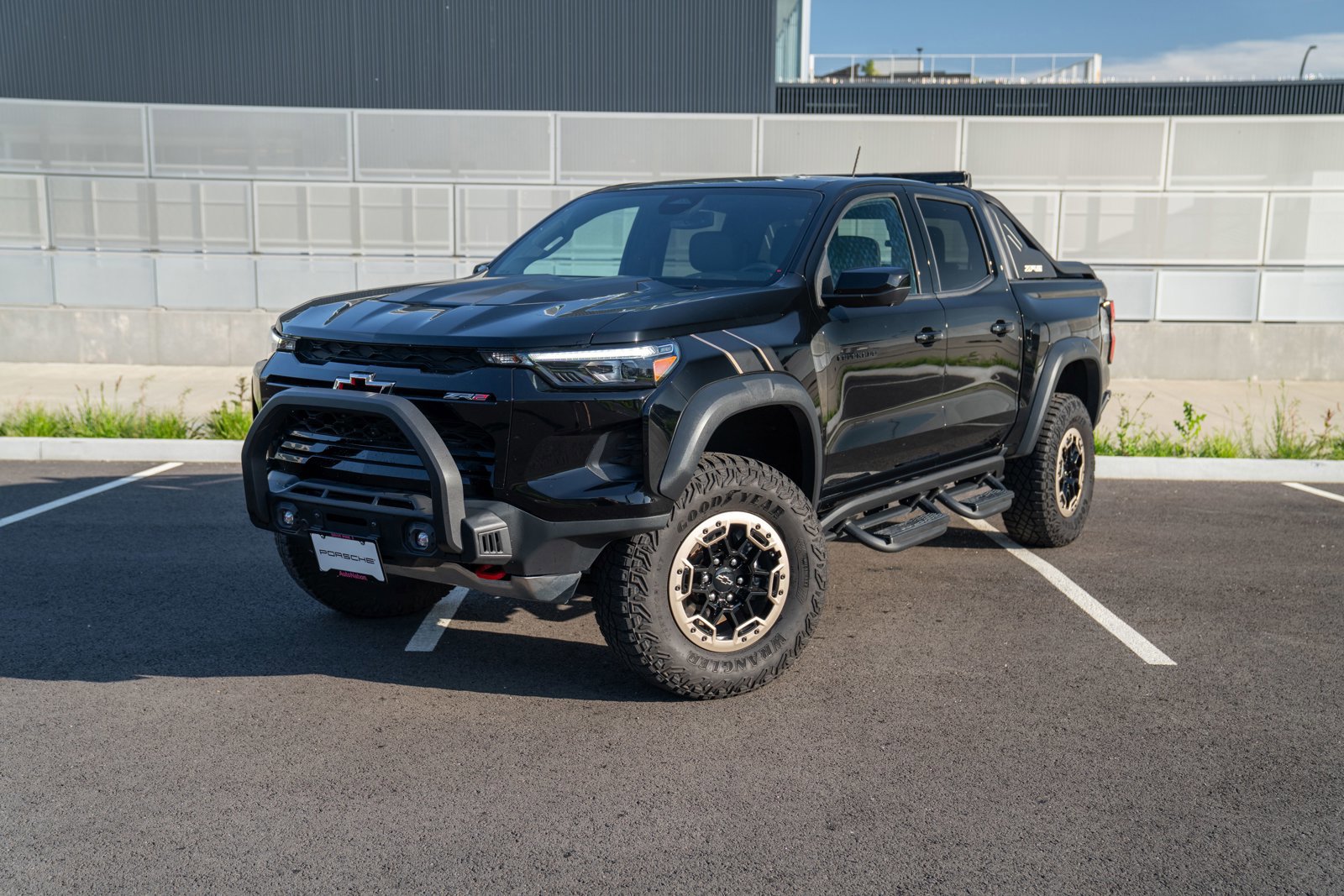 Used 2023 Chevrolet Colorado ZR2 w/ Desert Boss Special Edition AWD/4WD video 1