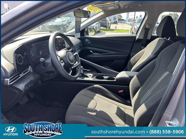 Certified 2023 Hyundai Elantra SEL w/ Convenience Package FWD image 16