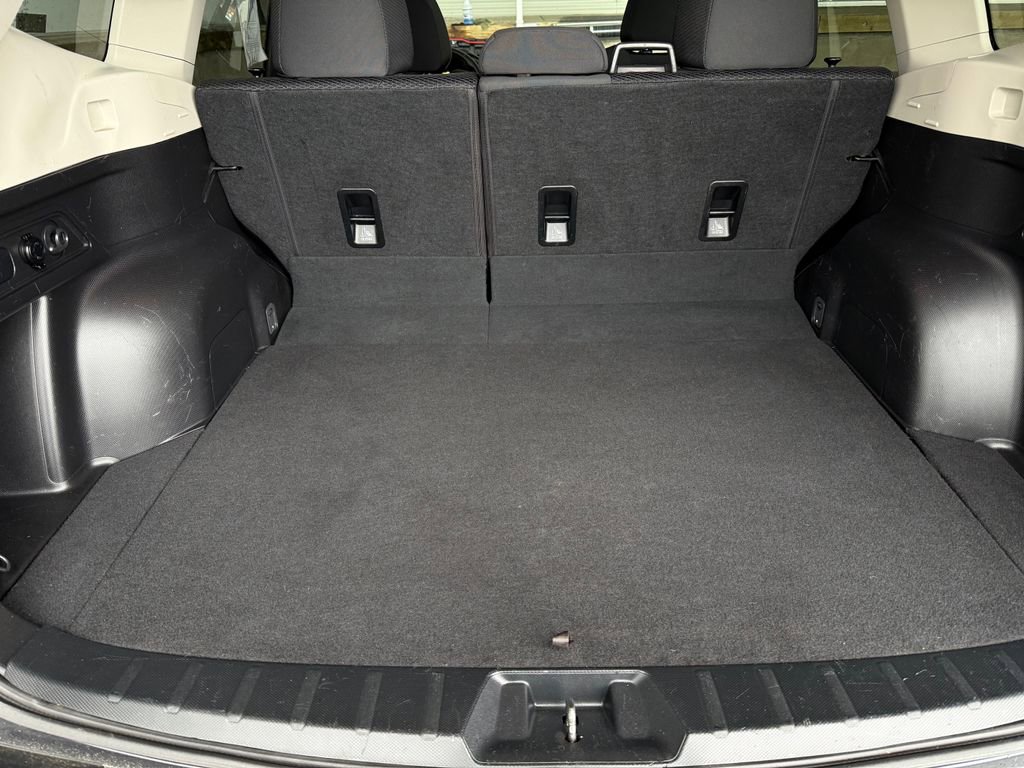 Used 2019 Subaru Forester Premium w/ All-Weather Package image 12