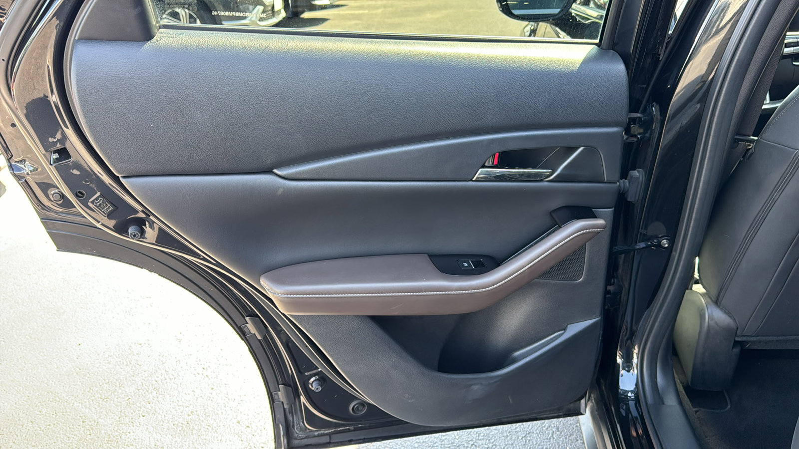 Used 2023 MAZDA CX-30 AWD 2.5 S w/ Premium Package image 18