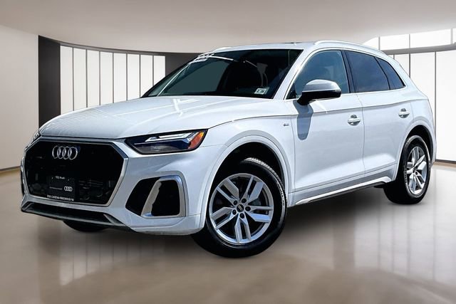Certified 2023 Audi Q5 2.0T Premium w/ Convenience Package AWD/4WD image 3