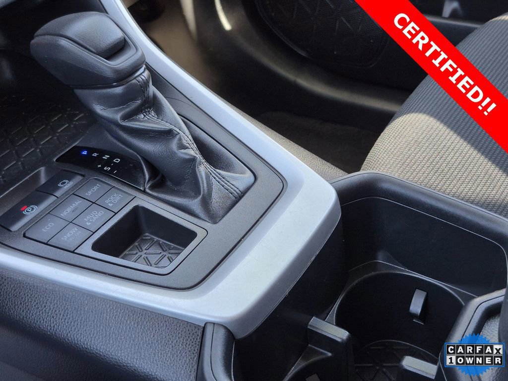 Used 2024 Toyota RAV4 LE image 16
