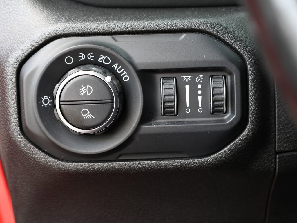 Used 2020 Jeep Gladiator Overland image 33