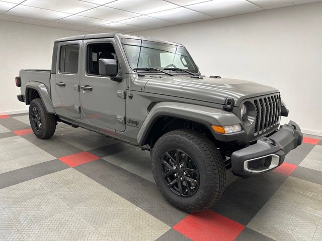 Used 2023 Jeep Gladiator Sport image 1
