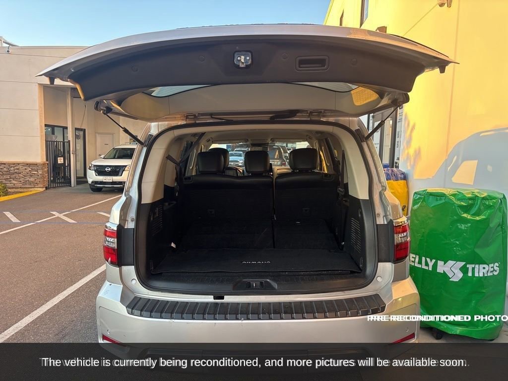 Used 2024 Nissan Armada SV image 8