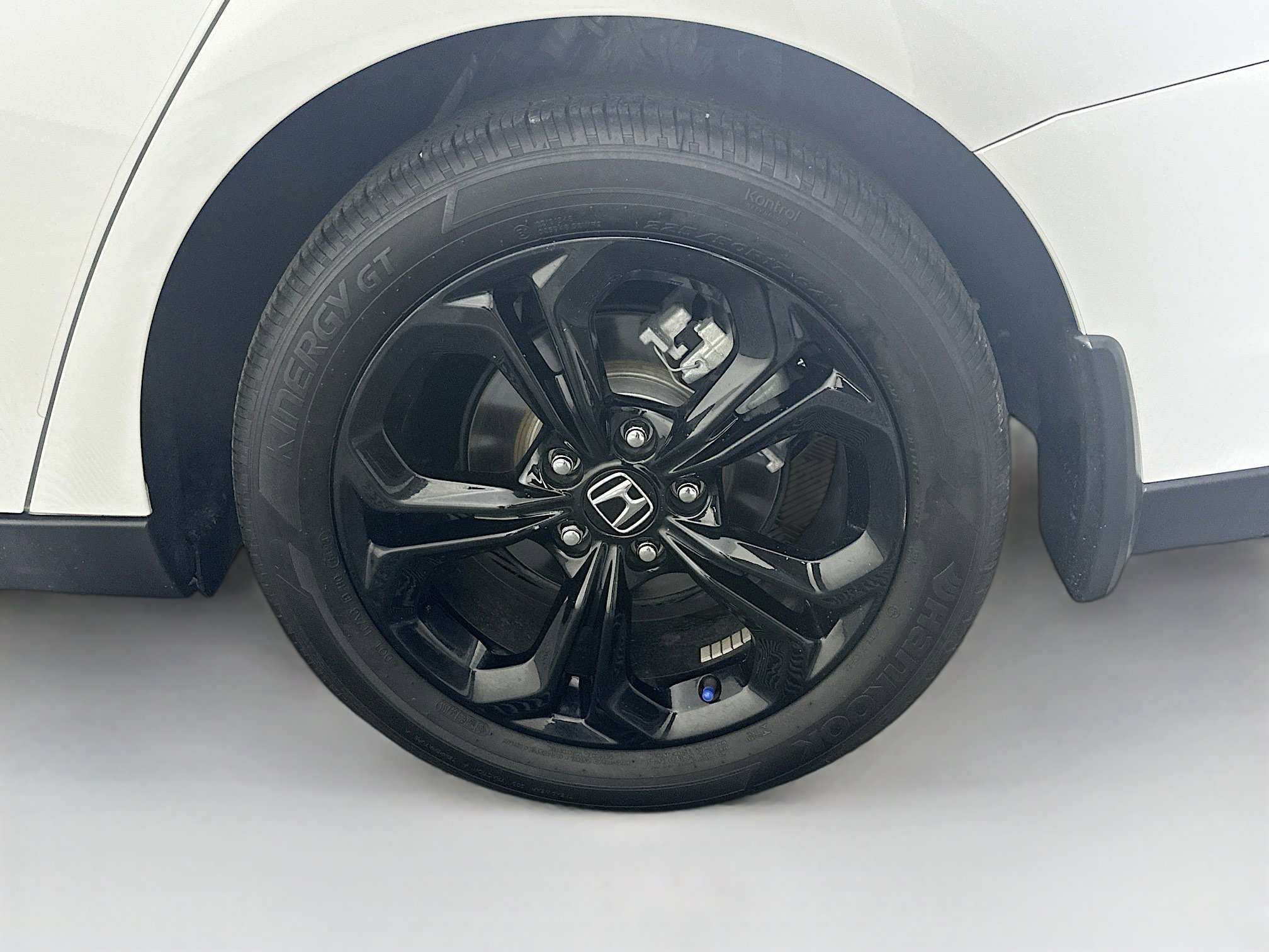 Used 2025 Honda Accord SE image 11