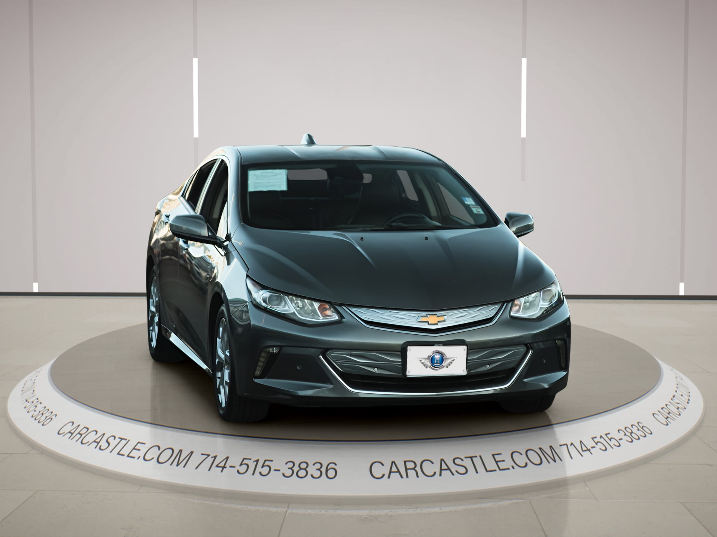 Used 2016 Chevrolet Volt Premier w/ Driver Confidence Package FWD image 3