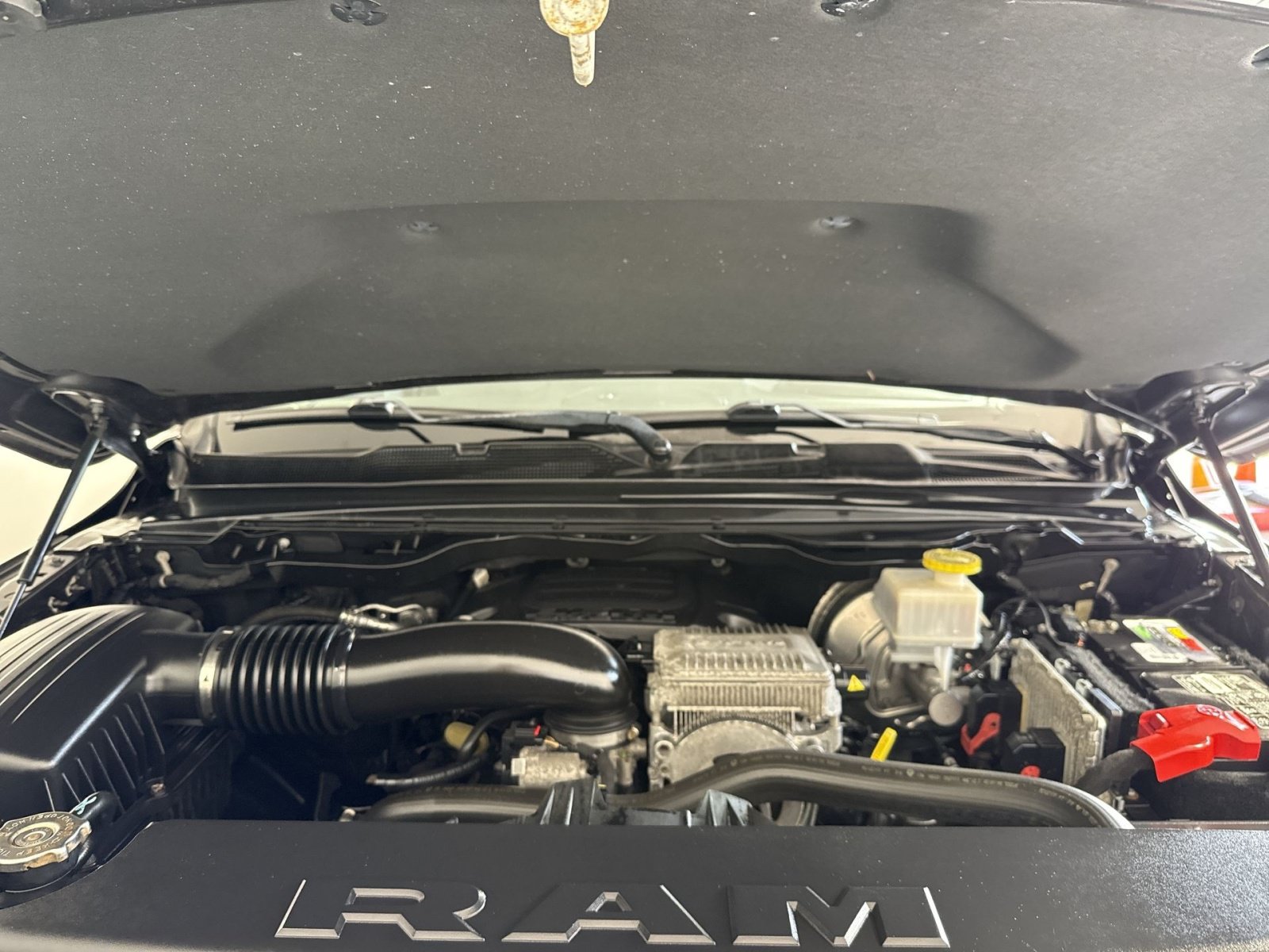 Used 2020 RAM 1500 Laramie AWD/4WD image 28