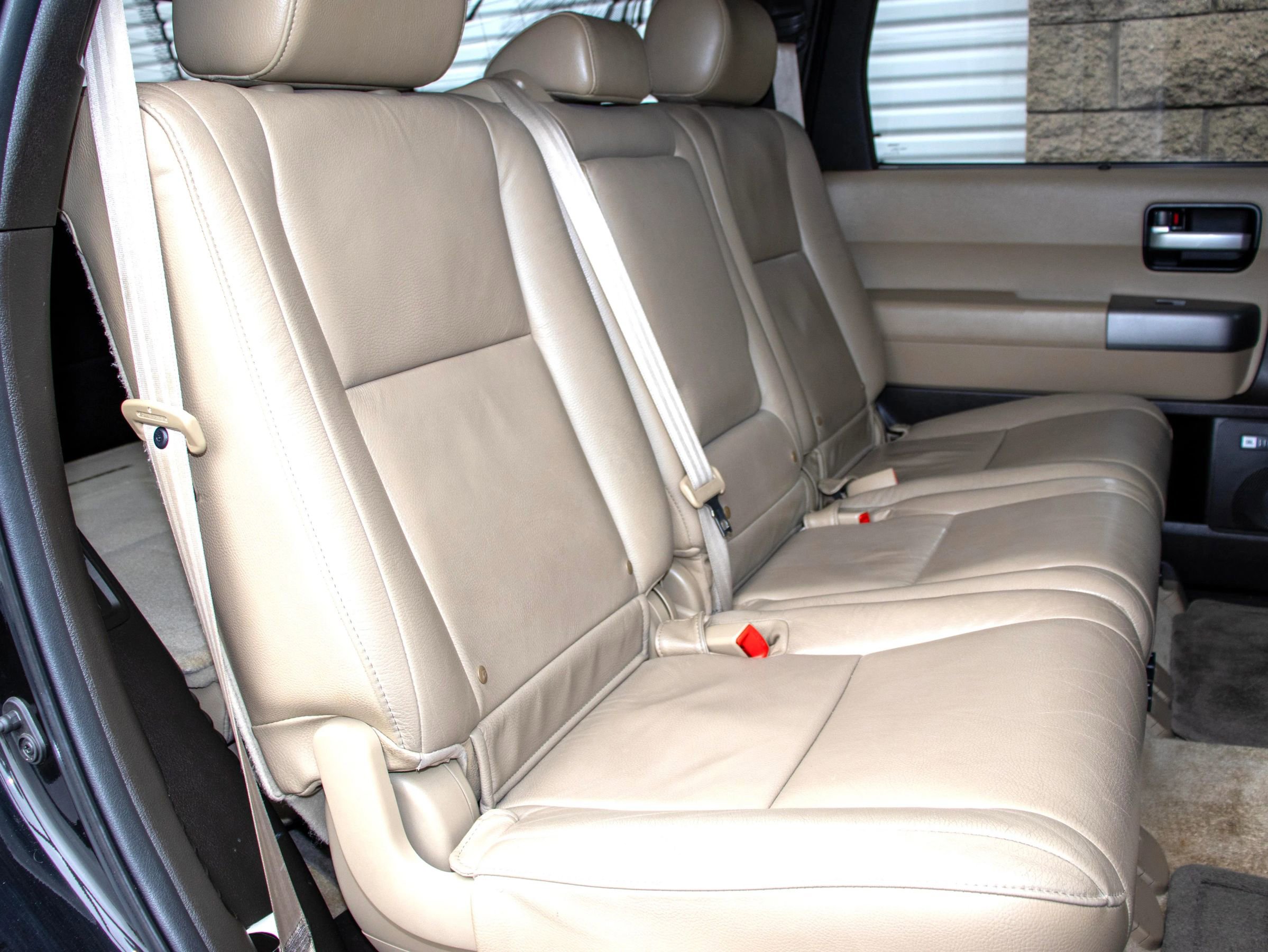 Used 2010 Toyota Sequoia Limited image 11