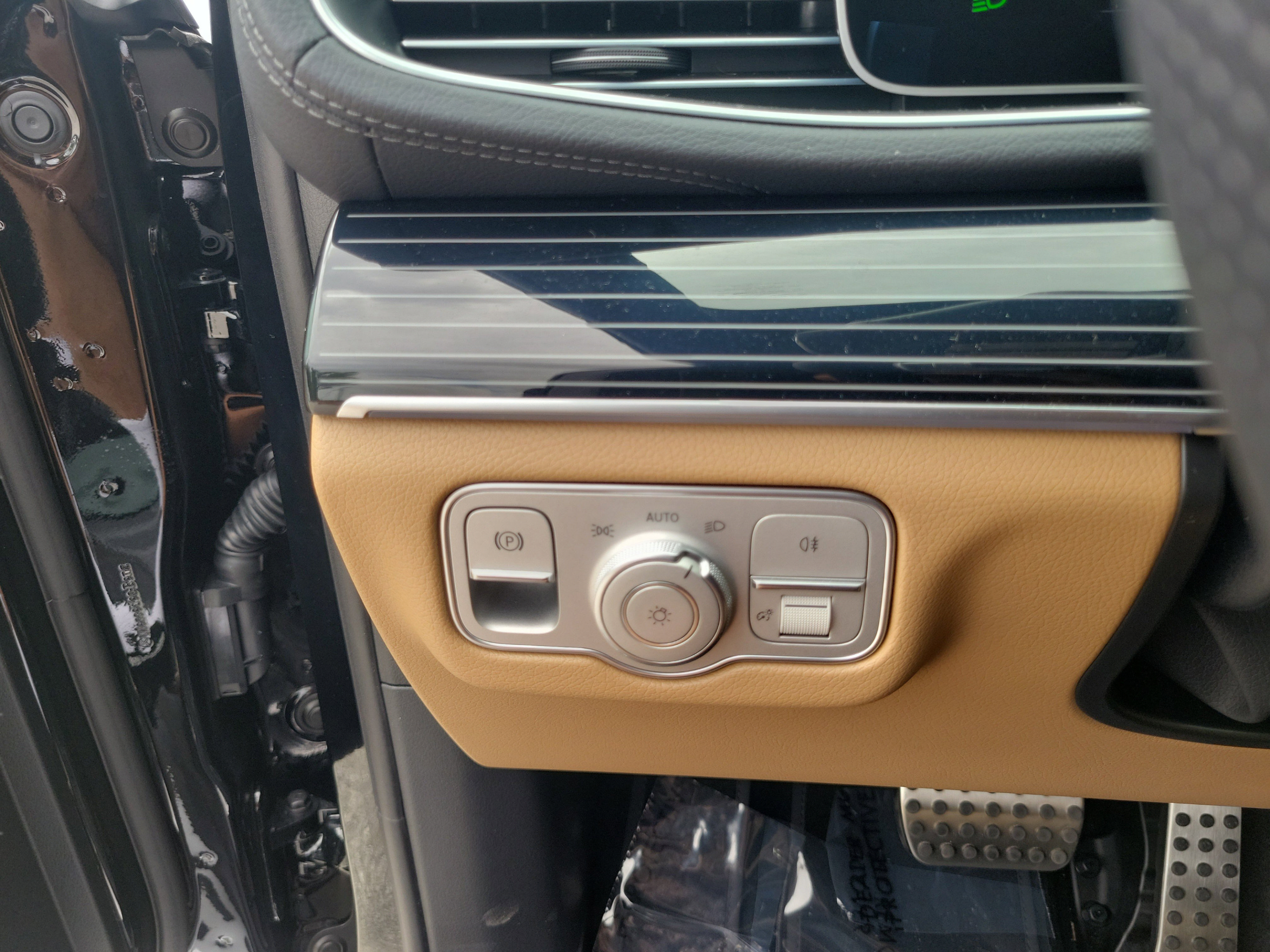 New 2026 Mercedes-Benz GLS 450 4MATIC image 26
