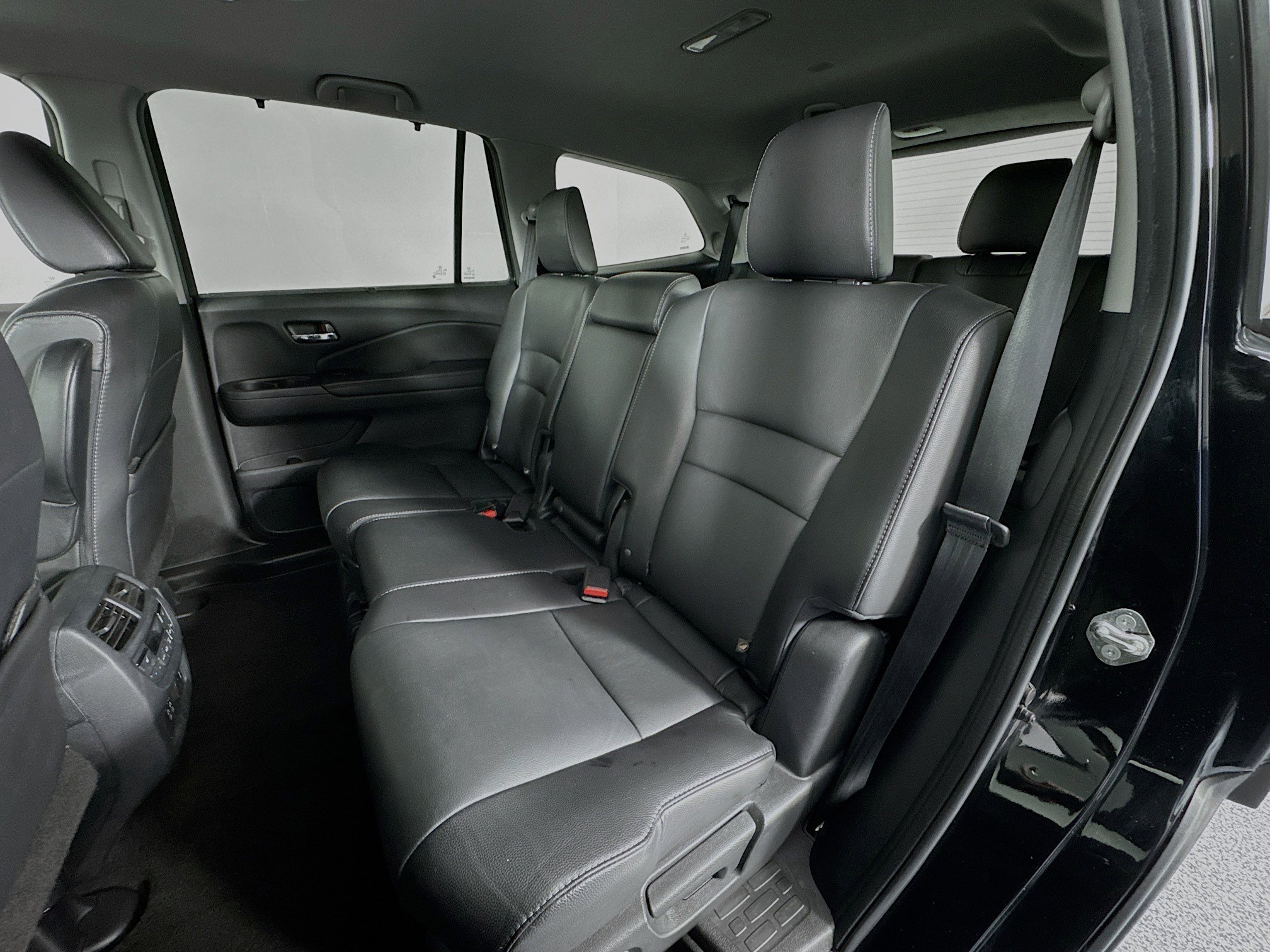 Certified 2020 Honda Pilot Touring image 25