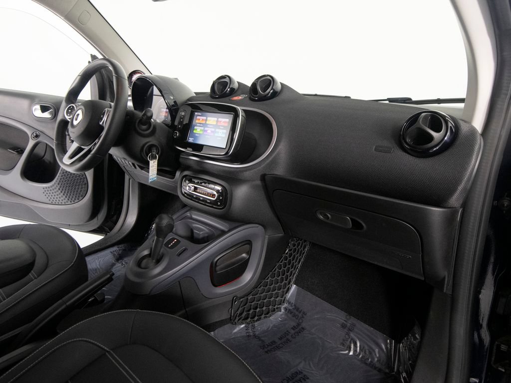 Used 2018 smart fortwo electric drive RWD image 28