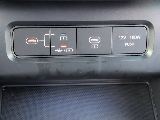 Certified 2026 Hyundai Tucson Limited FWD image 23