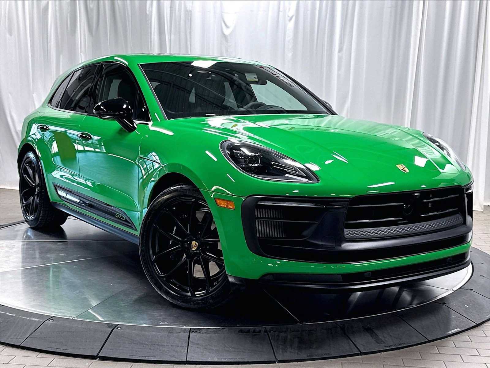 Used 2023 Porsche Macan GTS AWD/4WD image 11