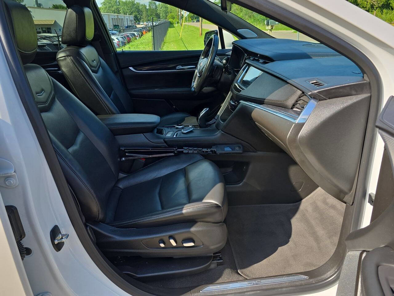 Used 2022 Cadillac XT5 Premium Luxury w/ Technology Package image 24