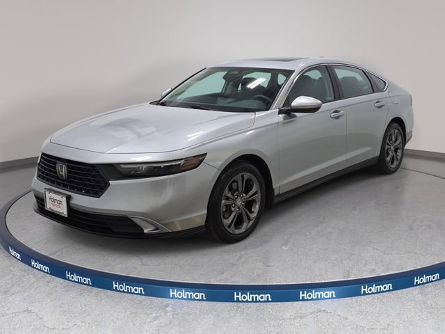 Used 2023 Honda Accord EX image 1