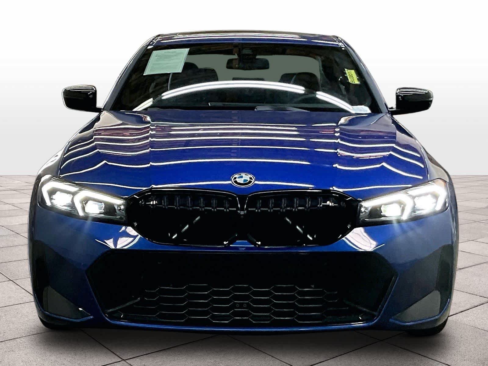 Used 2026 BMW 330i Sedan w/ M Sport Package RWD image 3